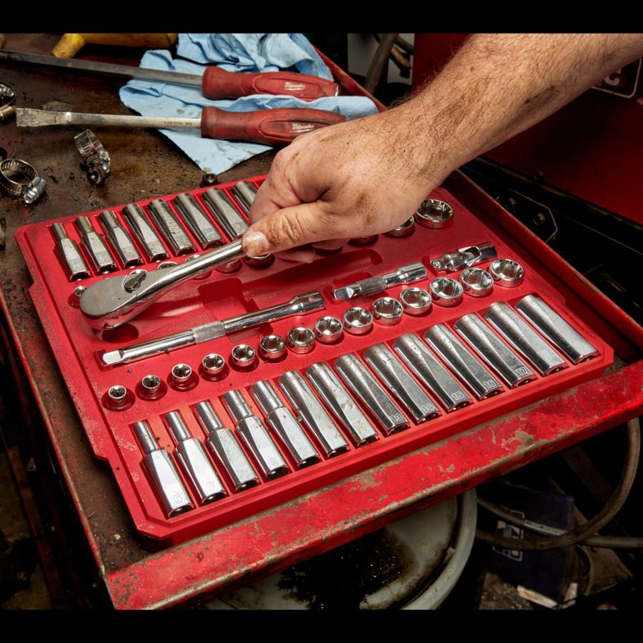 Milwaukee 56 pcs 3/8" DR Ratchet and Socket Set Imperial & Metric 4932464946