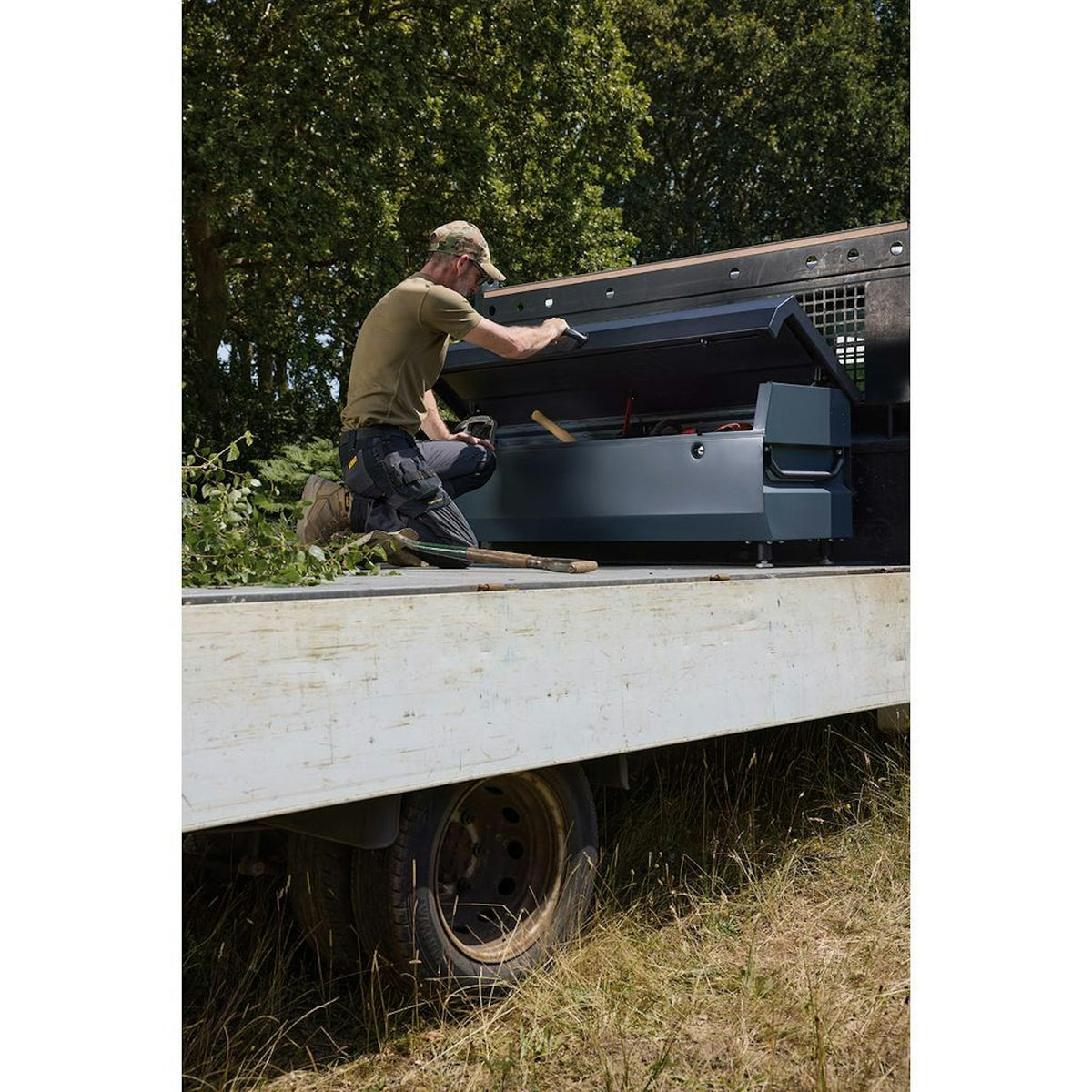 BUNKER T3 Tipper Van Tool Box, 1815mm, Grey 29887 - image 9