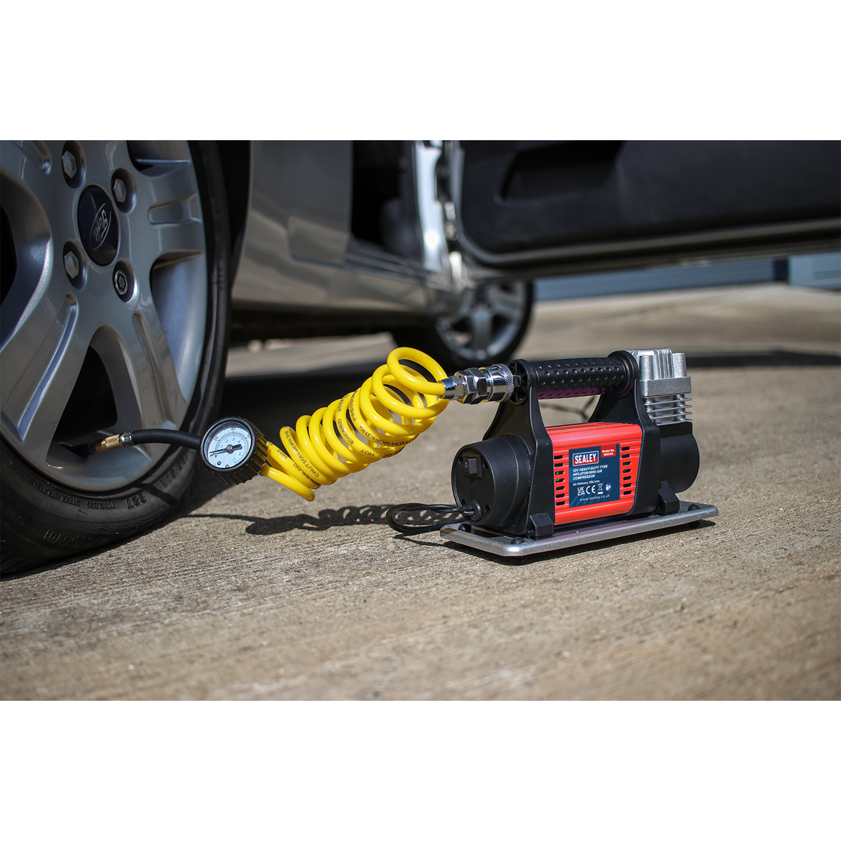 Sealey Heavy-Duty Tyre Inflator/Mini Air Compressor 12V MAC04