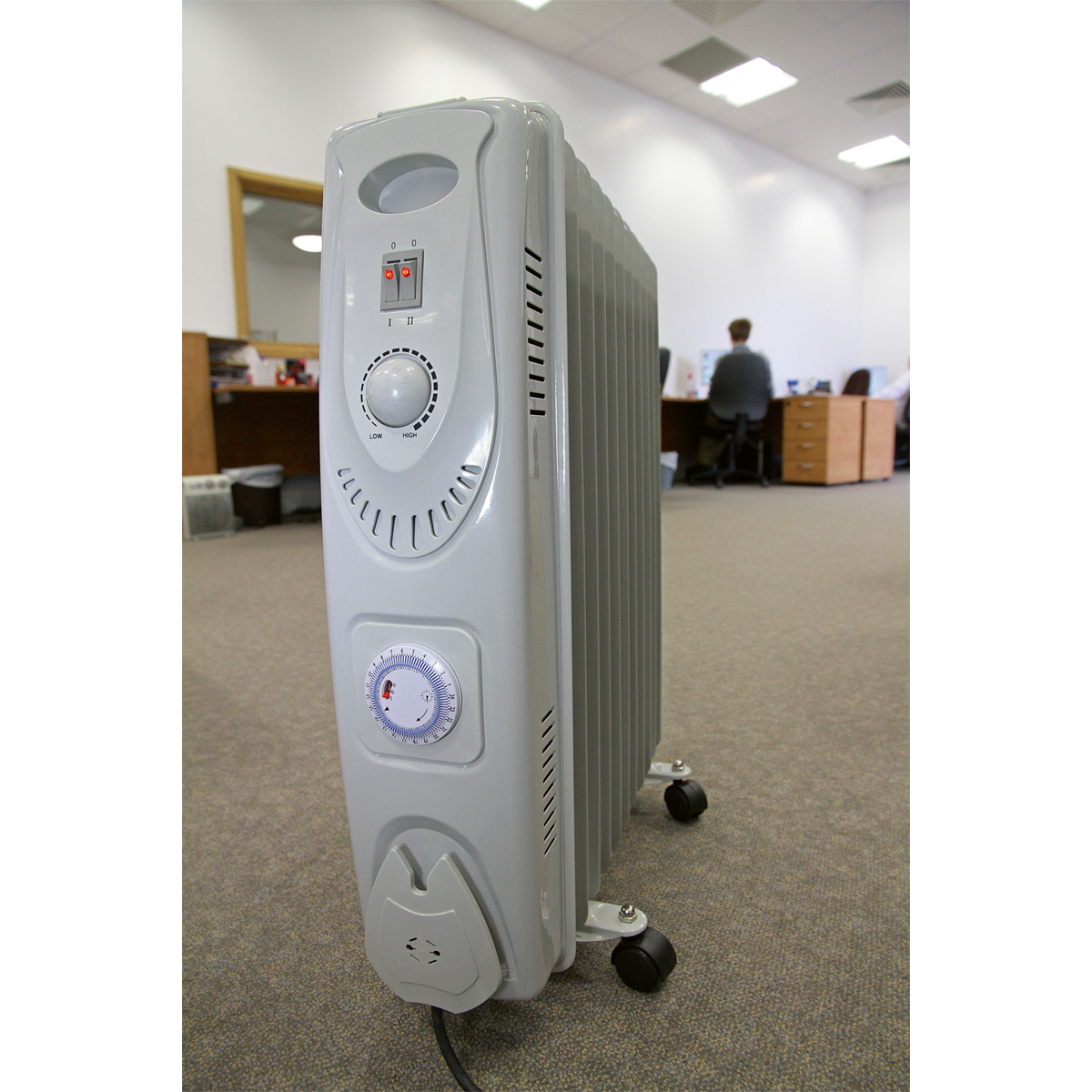 Sealey 11-Element Oil Filled Radiator with Timer 2500W/230V RD2500T
