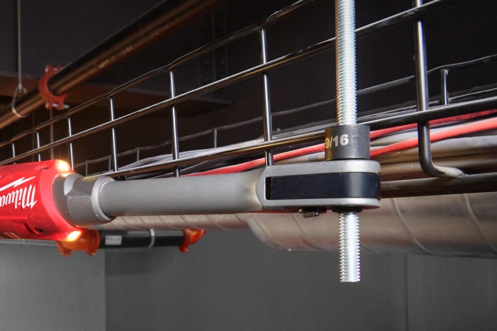 Milwaukee Pass Through Ratchet 2x 12v 2Ah REDLITHIUM Batteries M12FPTR-202X