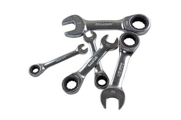 Metric stubby gear ratchet combination spanner set with assorted sizes on white background