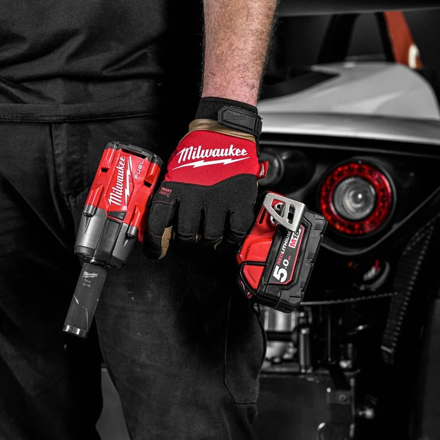 Milwaukee M18 FMTIW2F12-502X 18V 1/2" Impact Wrench (2 x 5.0Ah RedLithium-Ion Batteries)