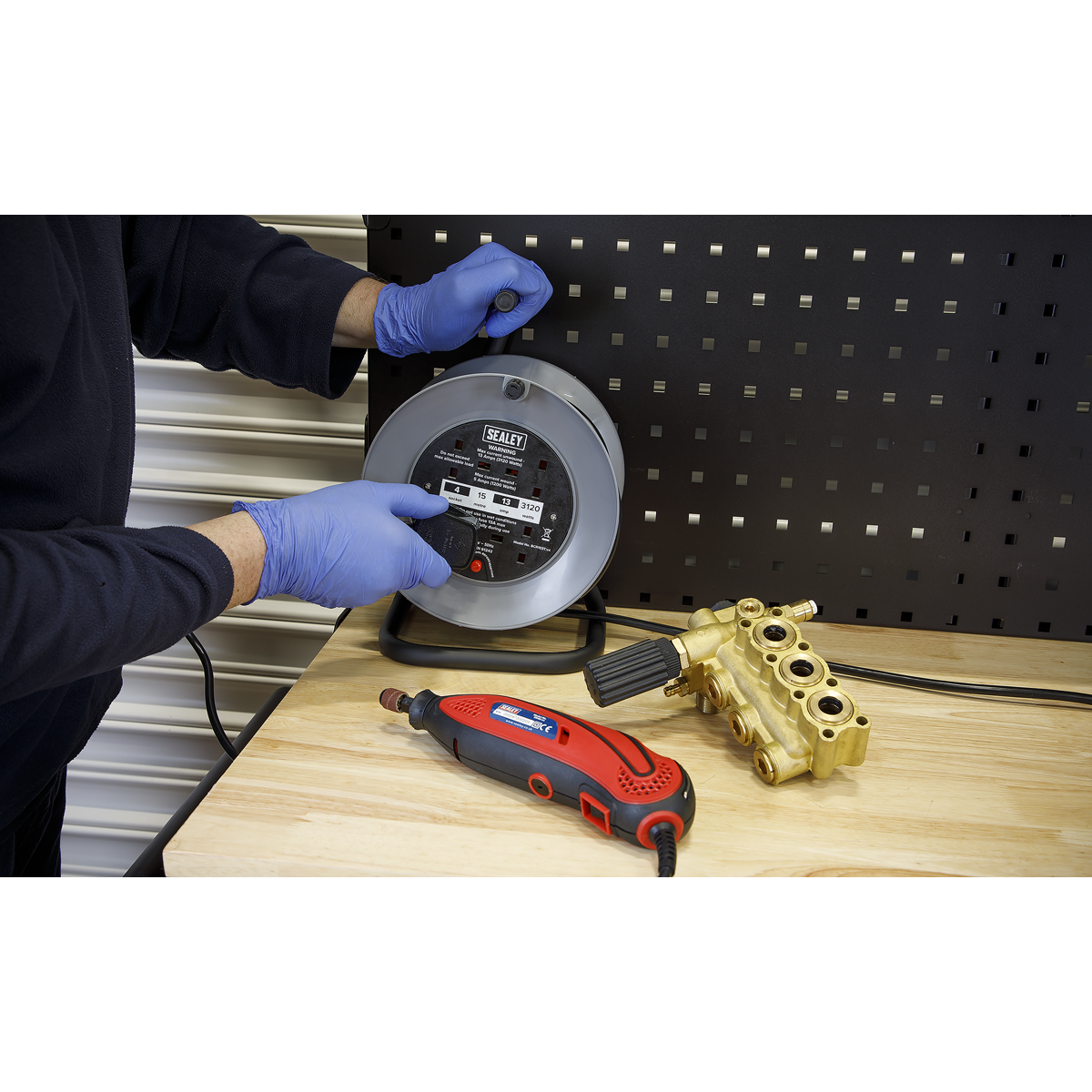 Sealey 15m Cable Reel with Thermal Trip 4 x 230V BCR153T