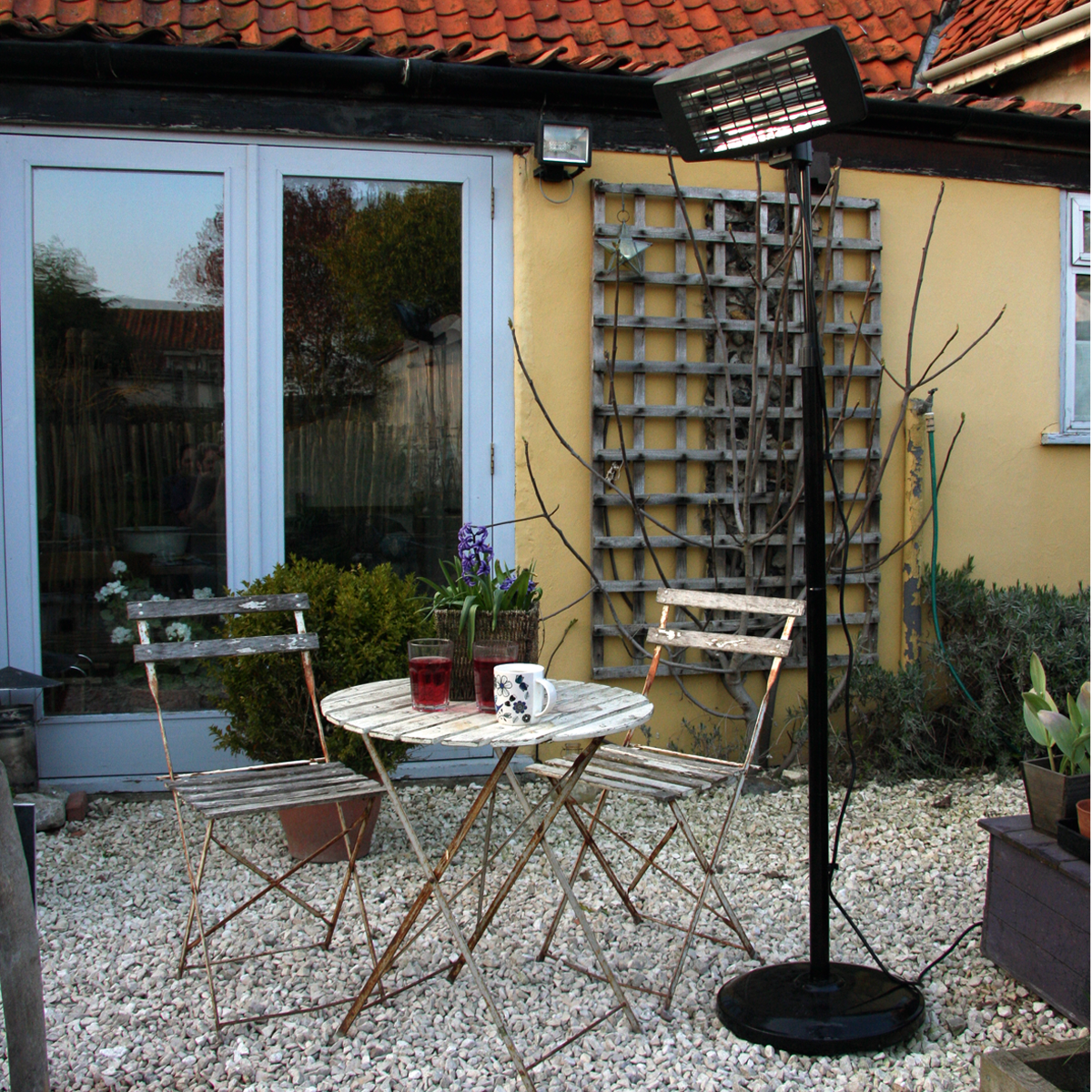 Sealey Infrared Quartz Patio Heater with Telescopic Floor Stand 2000W/230V IFSH2003