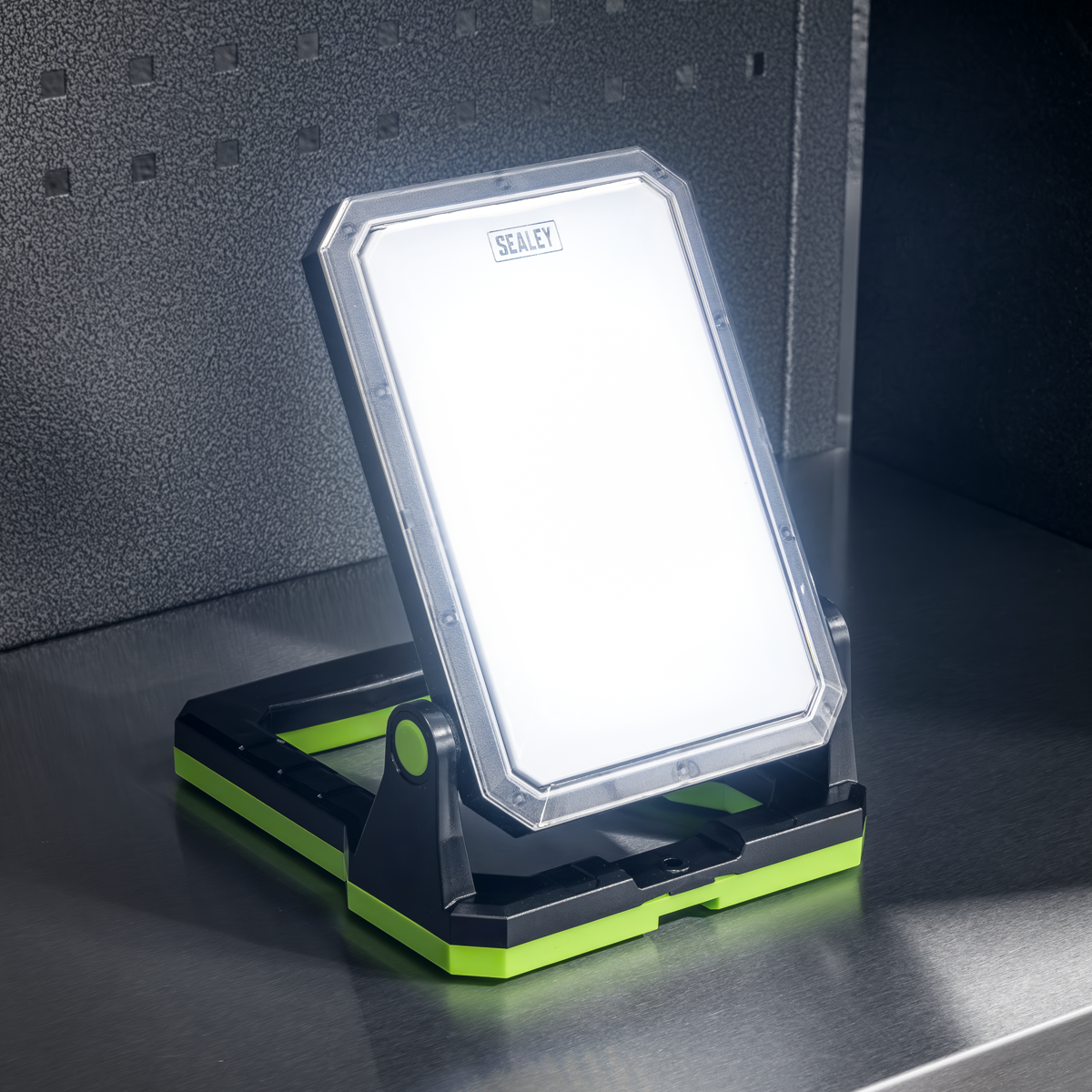 Sealey Rechargeable Portable Floodlight & Power Bank 20W SMD LED LED1800PB