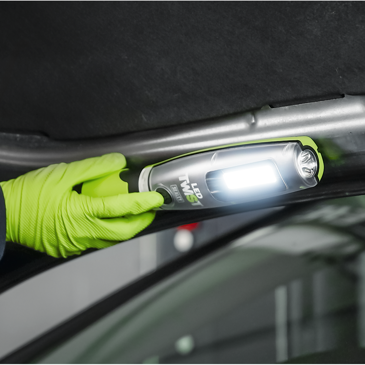 Sealey Rechargeable LED Twist® Inspection Light 20W COB + 3W SMD, 3000lm, Magnetic Base & Power Bank LED3001G