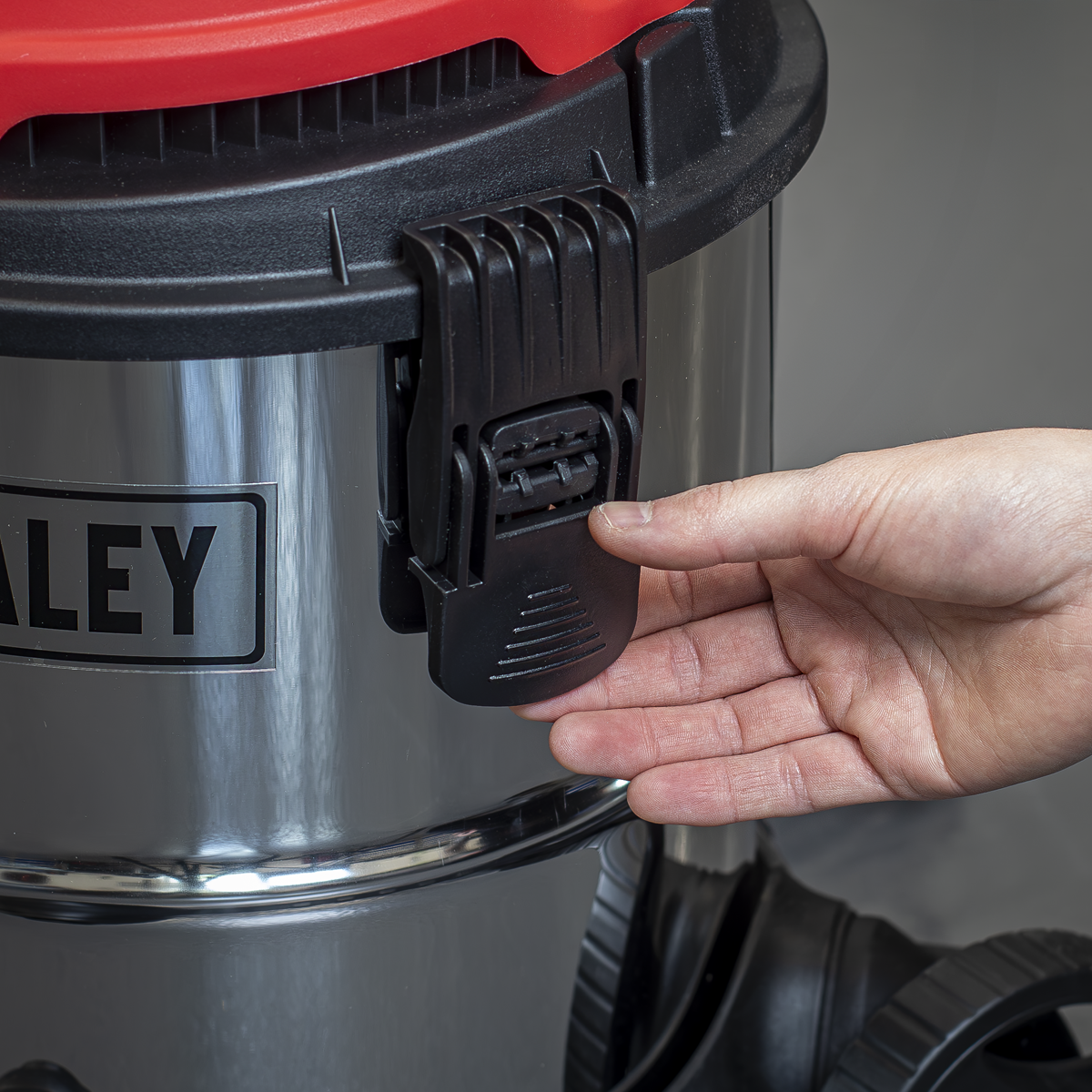 Sealey 20L Industrial Vacuum Cleaner Wet & Dry with Stainless Steel Drum & Auto Start 1400W/230V PC200SDAUTO