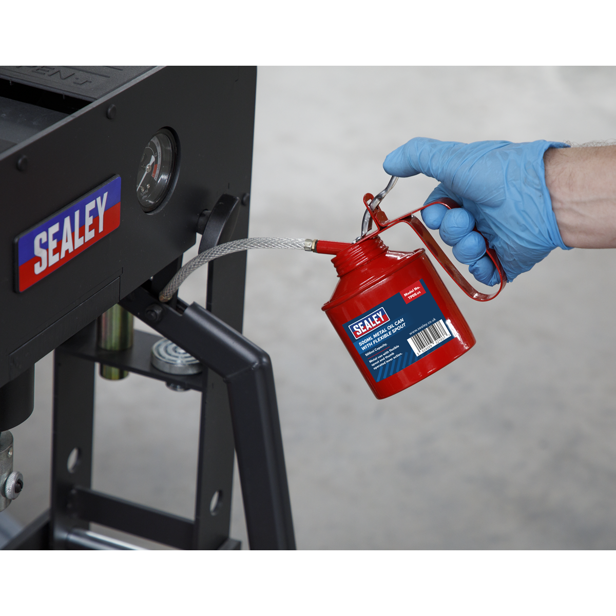 Sealey Metal Oil Can with Flexible Spout 500ml TP05