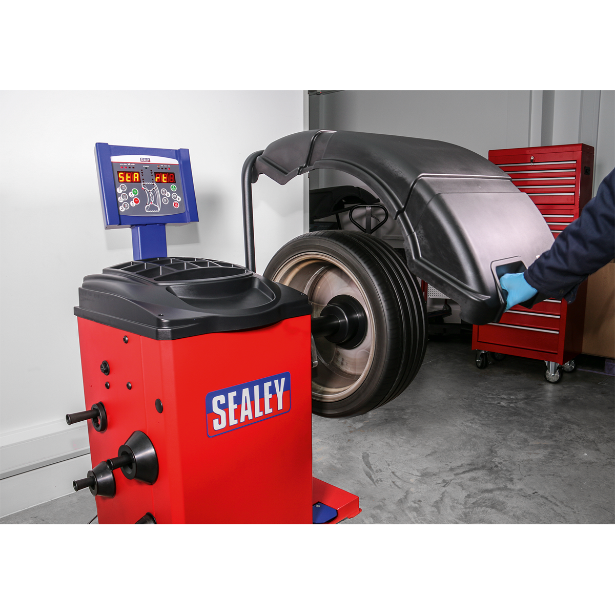 Sealey Semi-Automatic Wheel Balancer WB10