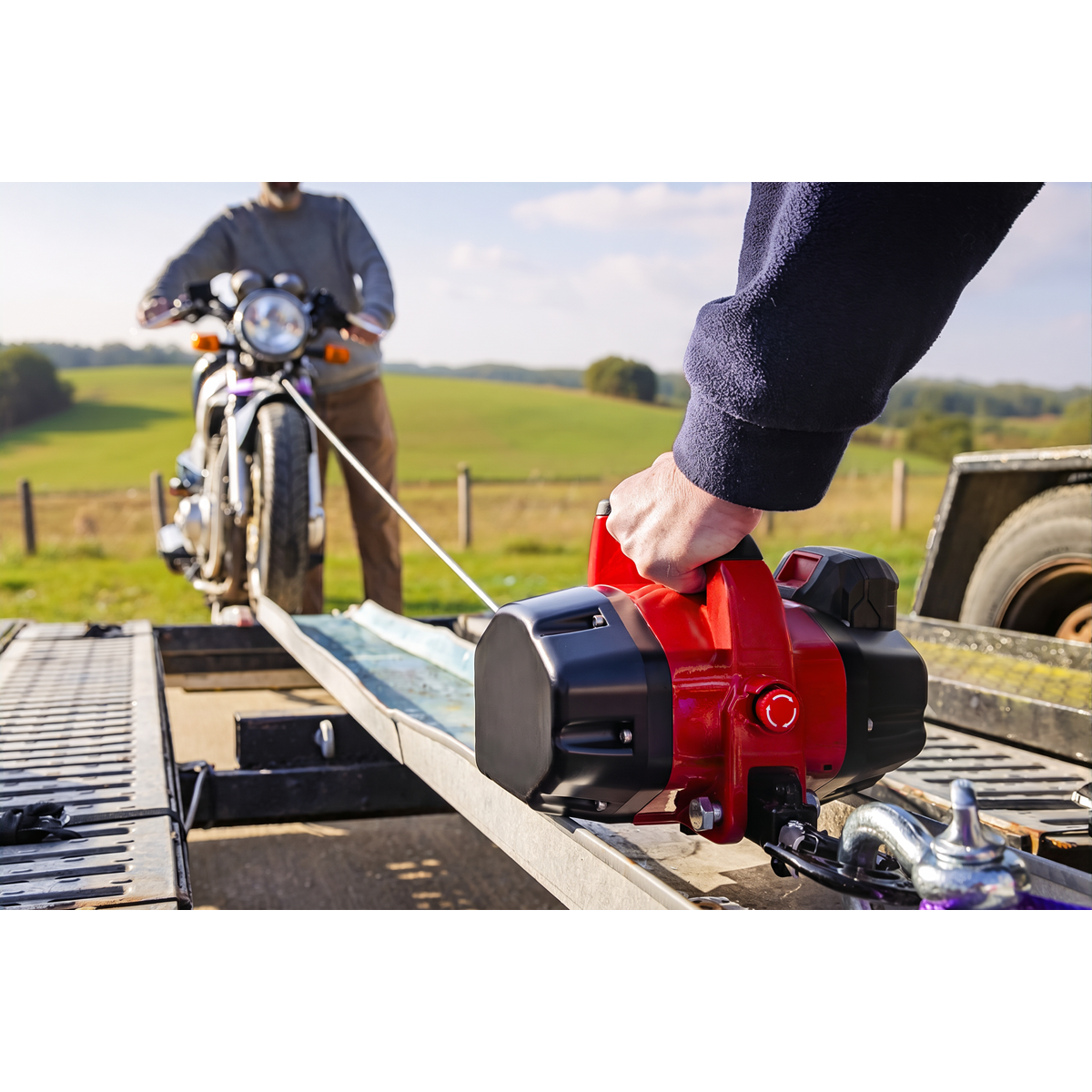 Sealey Portable Handheld Winch 500kg Pulling Force 20V PPH500/24